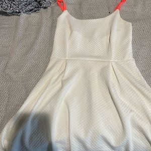 Soprano white dress